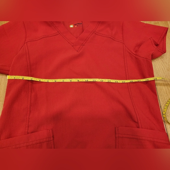 Four Stretch 4 - Red Scrub Top - Picture 4 of 6